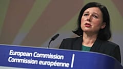 Il Commissario Europeo per la Trasparenza e i Valori UE, Vera Jourova, presenta il quadro europeo sulle strategie di uguaglianza e inclusione dei Rom in conferenza stampa
