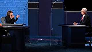Diskussion zwischen Pence und Harris