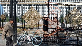 Здание парламента Киргизии в Бишкеке