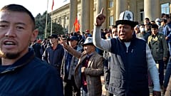 Proteste in Kirgistan - Demonstranten fordern neue Regierung