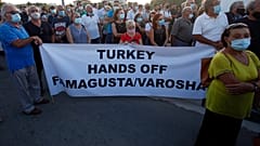 Διαδήλωση για το άνογμα των Βαροσίων 