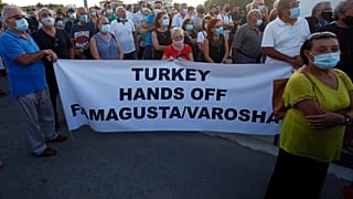 Διαδήλωση για το άνογμα των Βαροσίων 