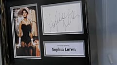 L'autografo di Sophia Loren. 