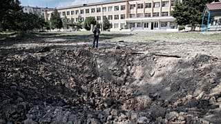 آثار قصف سابق في ستيباناكرت