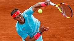 Fransa Açık Tenis Turnuvası'nda Rafael Nadal, Sırp Novak Djokovic'i 3-0 yenerek şampiyon oldu 