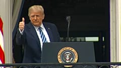 Donals Trump en el balcón de la Casa Blanca