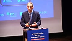 Manuel Heitor na apresentação da app "Stayaway Covid"