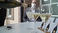 A karácsony mentheti meg a francia pezsgőgyártókat