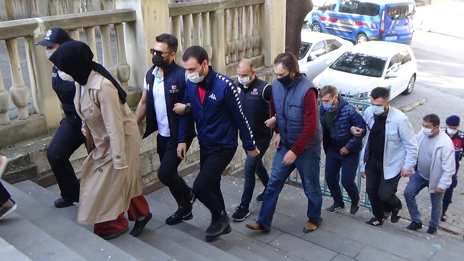 Gülen hareketine karşı başlatılan operasyonda gözaltına alınanlar (Arşiv)