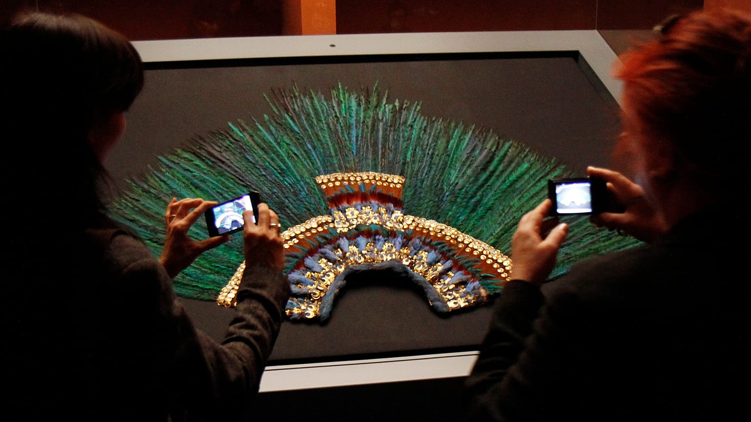Moctezumas Kopfschmuck im Ethnologischen Museum in Wien, 14.11.2012