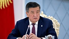 Kırgızistan Cumhurbaşkanı Sooronbay Ceenbekov görevinden istifa etti