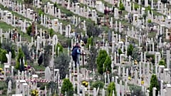 Kürtaj ile alınan fetüs mezarları İtalya'yı şoke etti