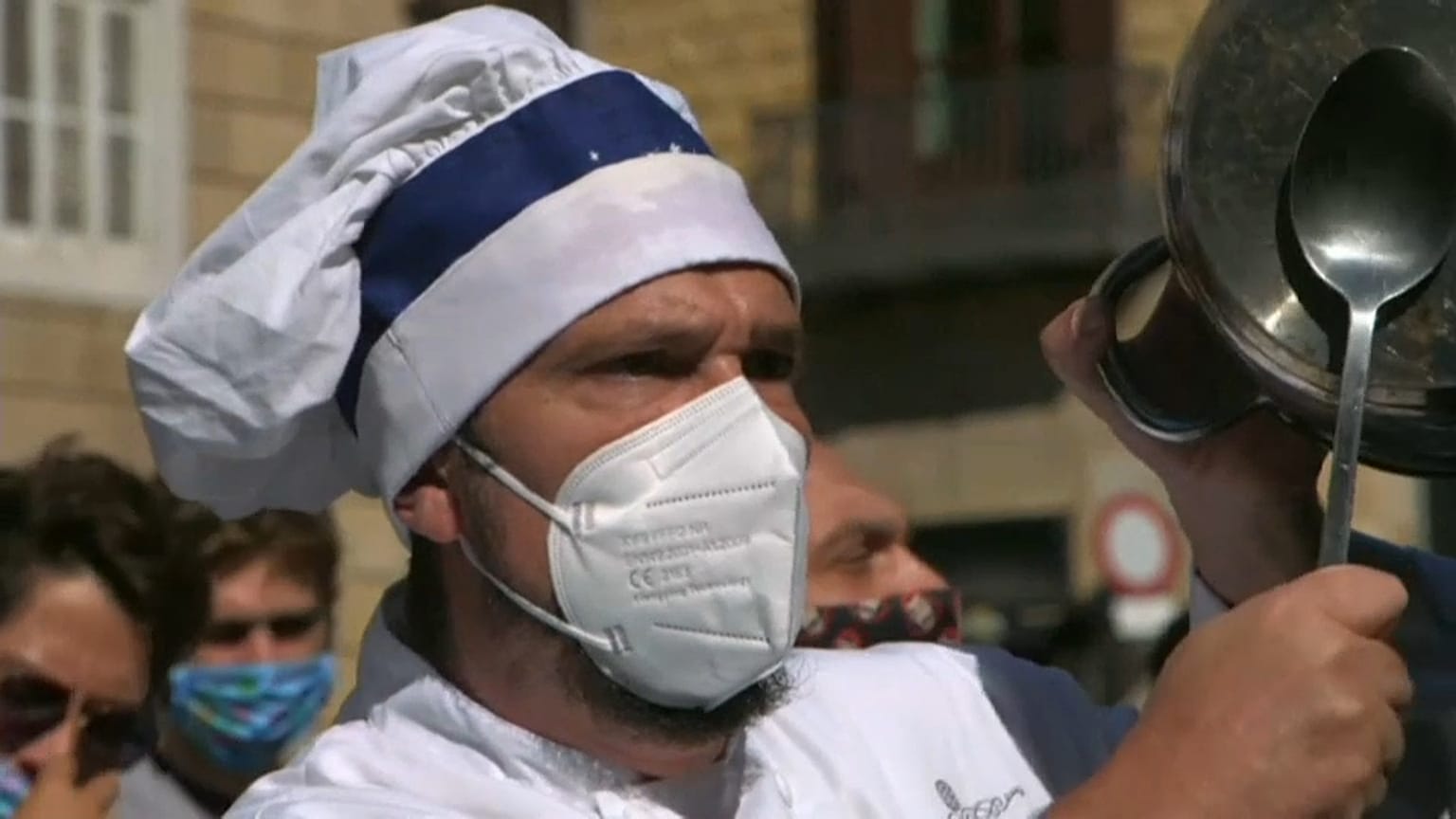 Protesta en Barcelona contra el cierre de bares y restaurantes