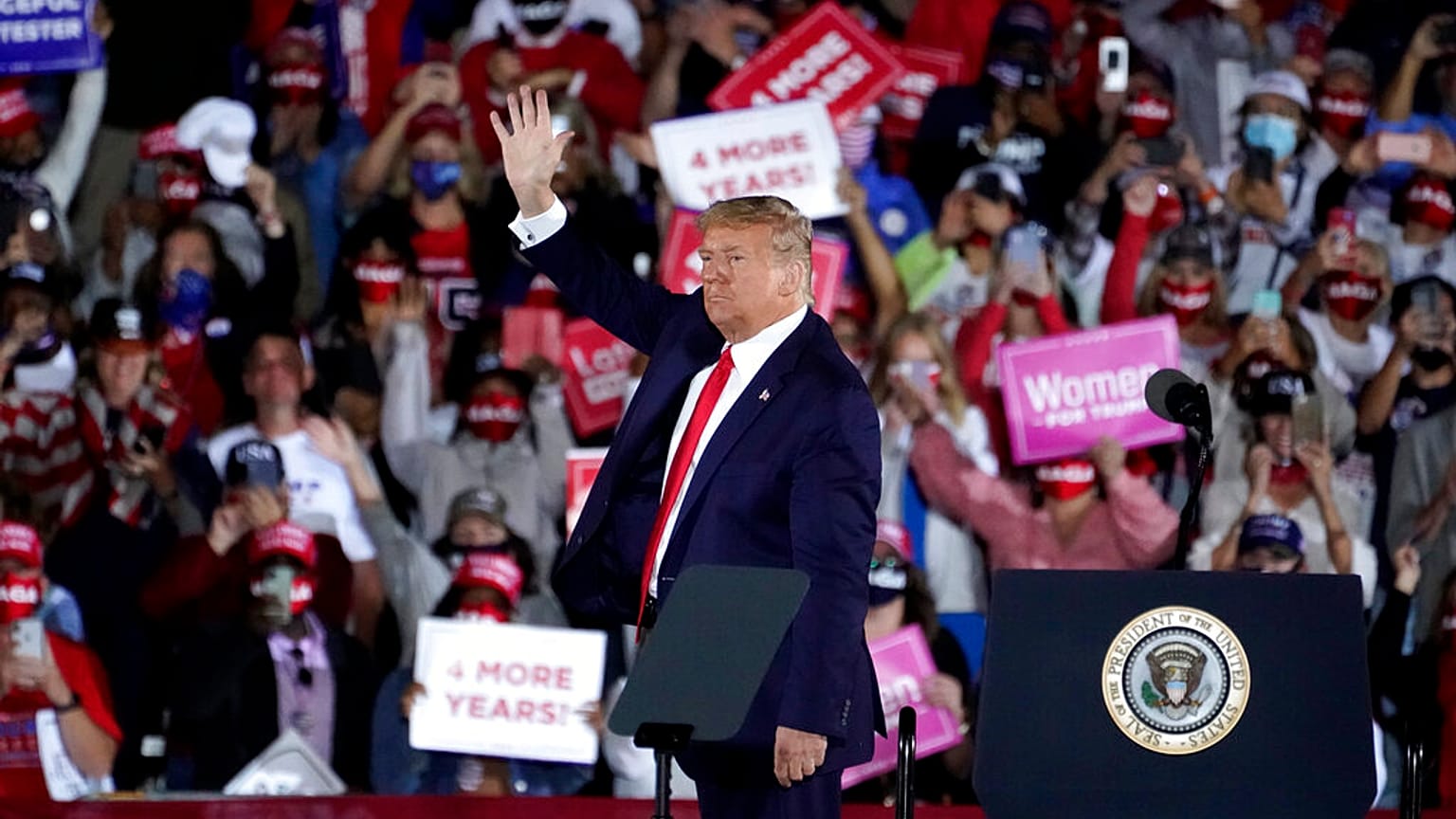 Donald Trump en su mitin del viernes en el estado de Georgia
