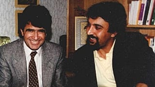 حمید متبسم، آهنگساز و نوازنده تار و سه‌تار در کنار استاد شجریان