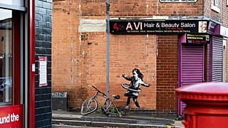 Banksy'nin resmi hesabında yayımlanan son eserinden bir kare.