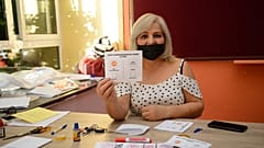 KKTC'de cumhurbaşkanlığı seçiminin ikinci turu için pazar günü oy kullanma işlemi başladı