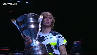 Андрей Рублев с чемпионским кубком турнира в Петербурге
