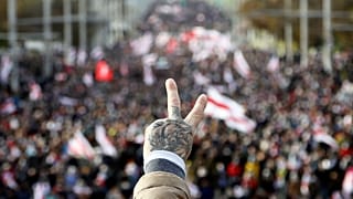 Λευκορωσία: Μεγάλη διαδήλωση κατά του προέδρου Λουκασένκο