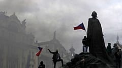 Praga: scontri fra polizia e manifestanti per le restrizioni anti-Covid