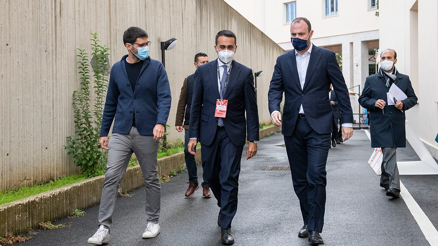 Di Maio in arrivo alla conferenza 