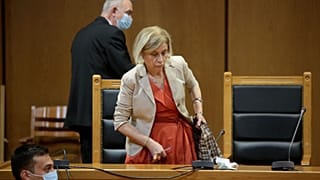 Η εισαγγελέας Αδαμαντία Οικονόμου στην έδρα του δικαστηρίου κατά τη διάρκεια της δίκης της Χρυσής Αυγής