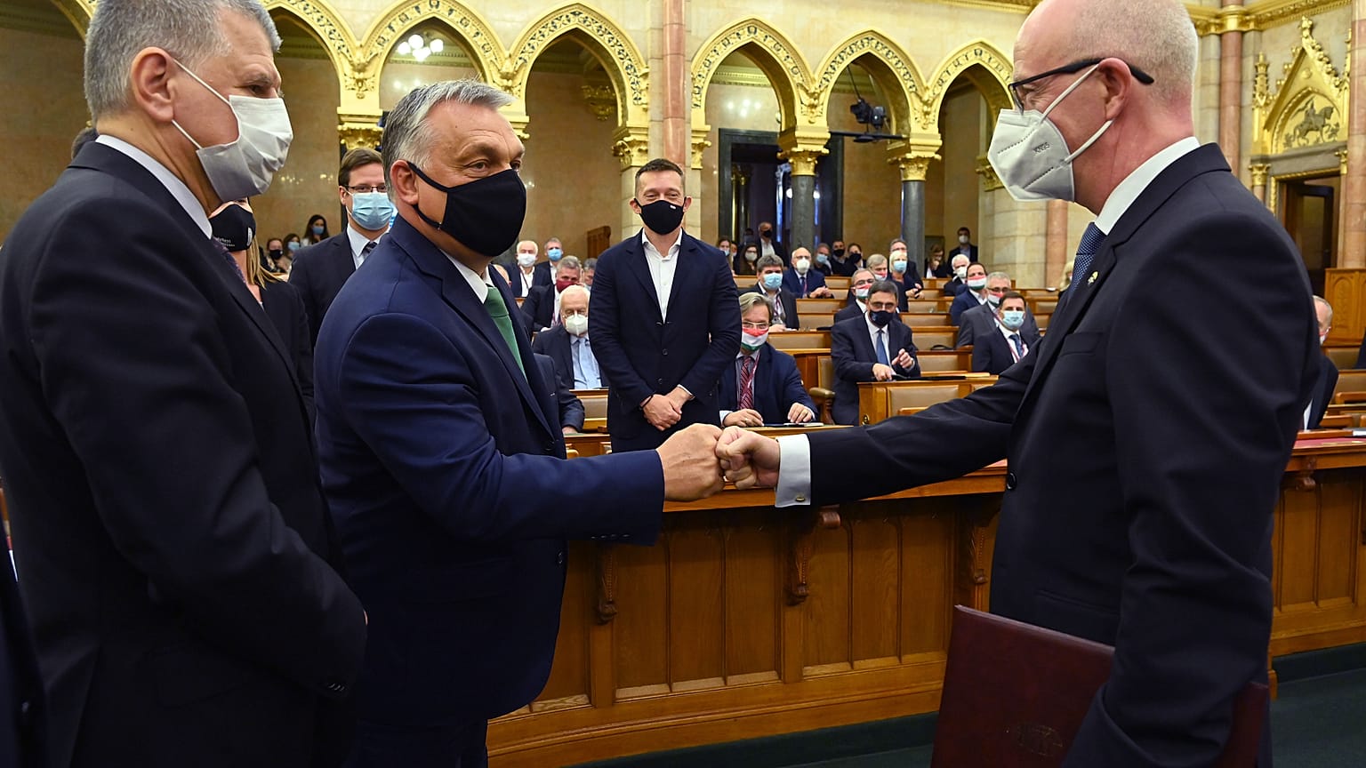 Orbán Viktor gratulál Varga Zsolt Andrásnak, a Kúria megválasztott elnökének