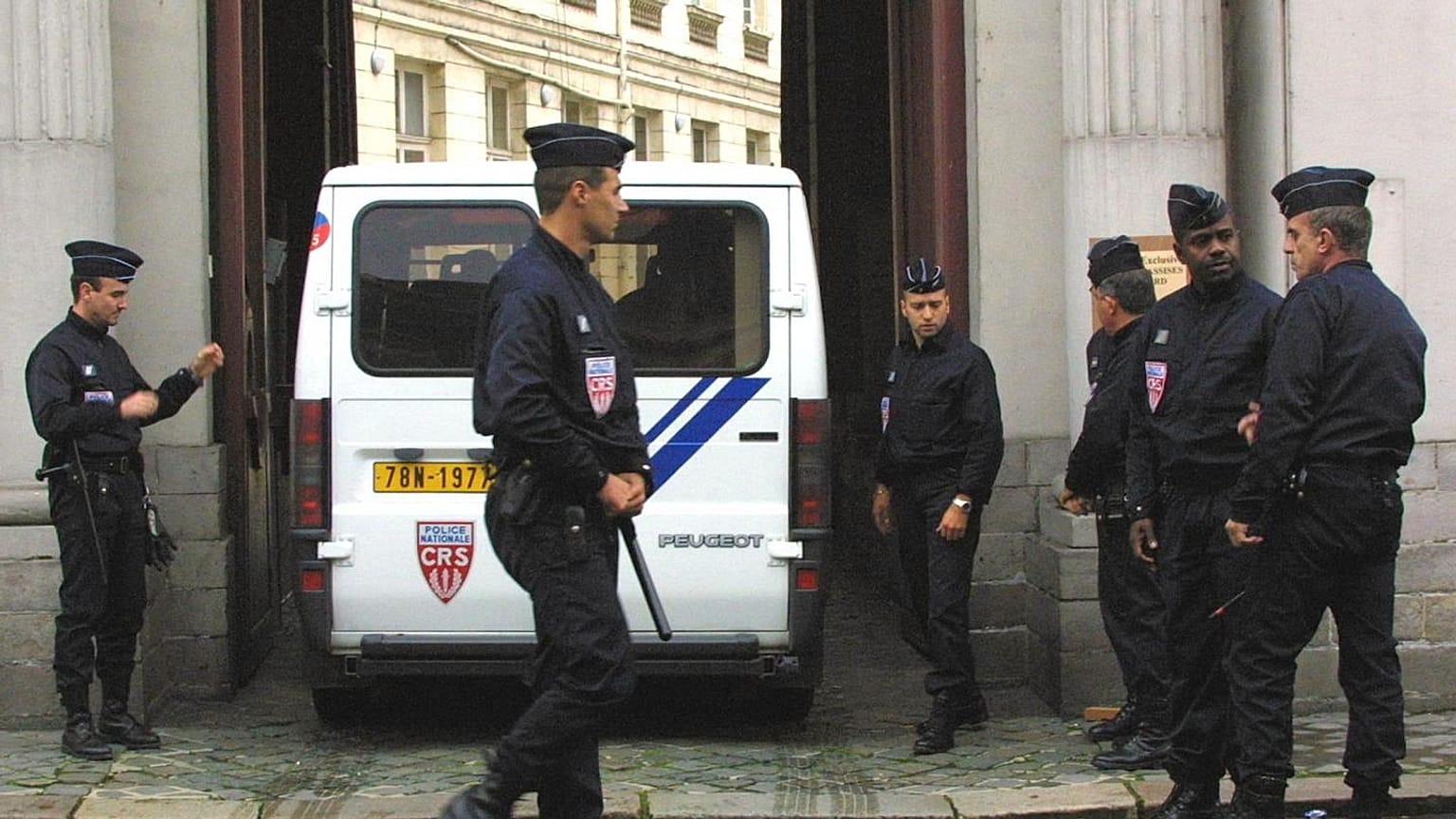 Fransa'da polis operasyonu