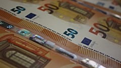 euro banknotes