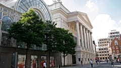 El Royal Opera House, obligado a vender un cuadro de David Hockney para hacer frente a la crisis