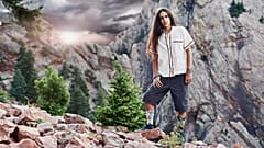 Xiutezcatl Roske-Martinez es activista climática y artista de hip-hop.   
