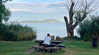 Kevés helyen közelíthető meg a Balaton vize a part természetes állapotában - 2020 ősze, Balatongyörök, 