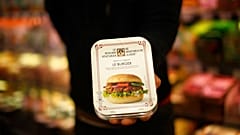Belçika'da 'vegan burger' adı altında satılan bir ürün.