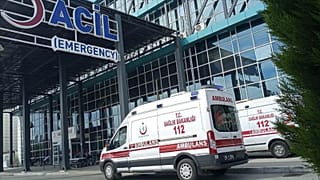 İzmir'de sahte içki kaynaklı can kaybı 32'ye yükseldi.