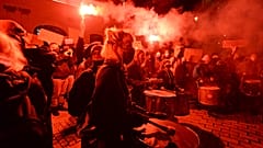 Протестующие говорят о страхе даже перед желанной беременностью и мечтают уехать из страны