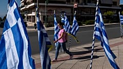 Her 10 Yunanistanlı'dan 7'si pandeminin seyrinden endişe duyuyor