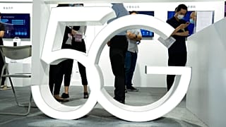 Huawei retail shop promoting 5G network