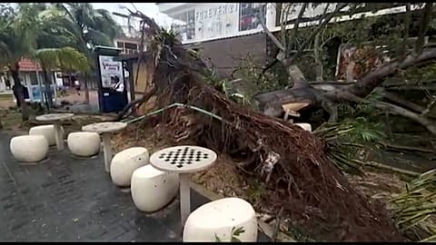Mexique : Playa del Carmen touchée par l'ouragan Zeta 