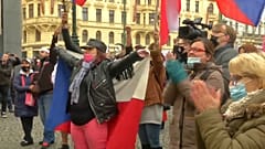 Koronavírus: prágai tüntetés a korlátozások ellen