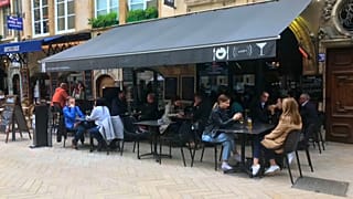 Les restaurants doivent fermer jeudi soir