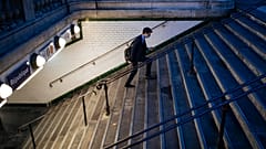 Zugang zu einer Pariser U-Bahn-Haltestelle