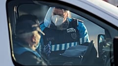 Polícias controlam o tráfego em Matosinhos