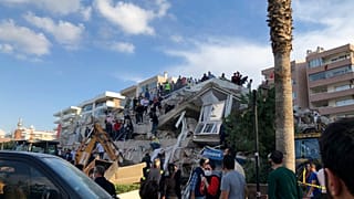 Izmir nach dem Erdbeben