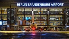 Eine Easyjet-Maschine hob Sonntagmorgen vom BER in Richtung London ab