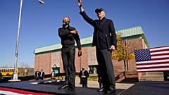 Obama und Biden in Flint, Michigan