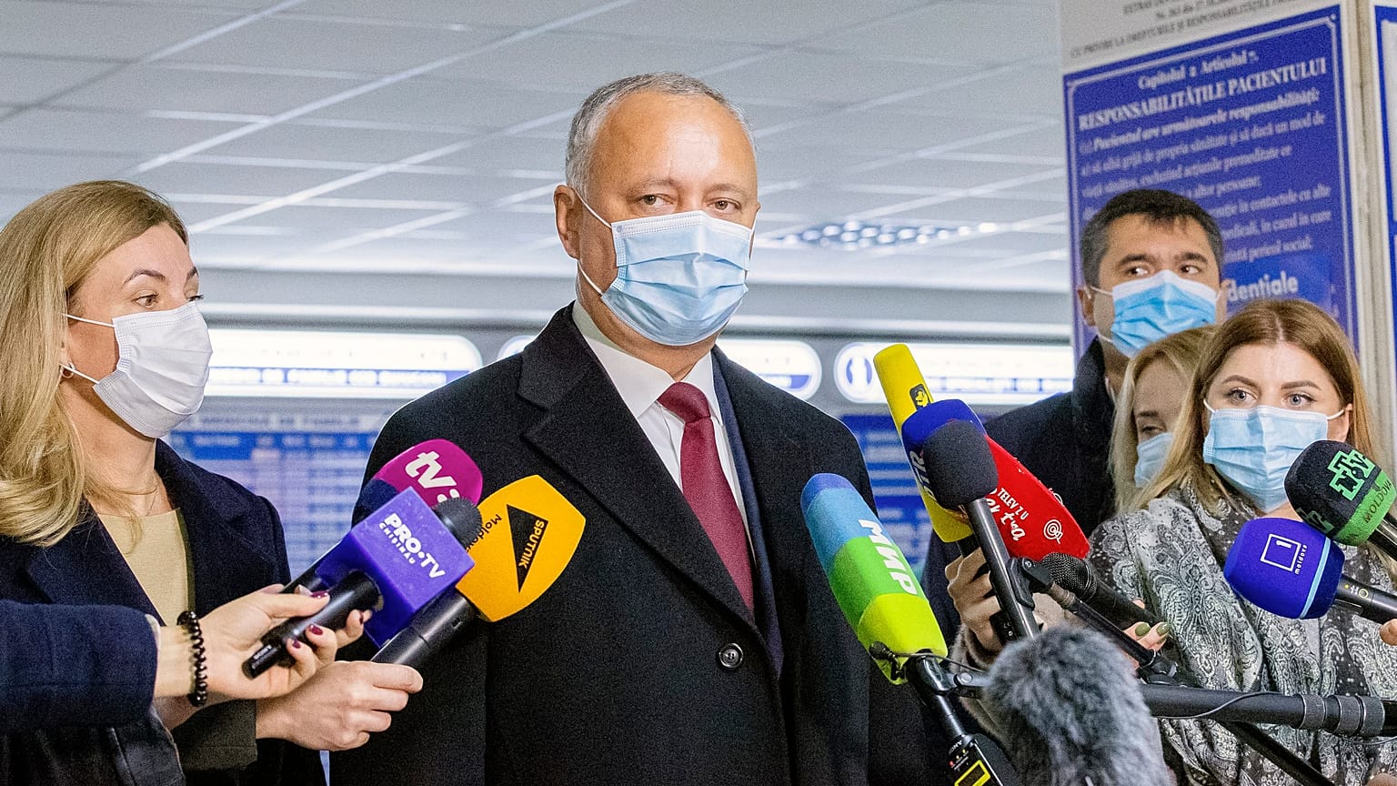 Ígor Dodon y Maia Sandu lucharán por la presidencia de Moldavia