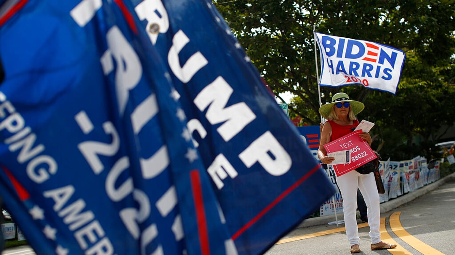 Trump ou Biden : paroles d'électeurs lors des derniers meetings
