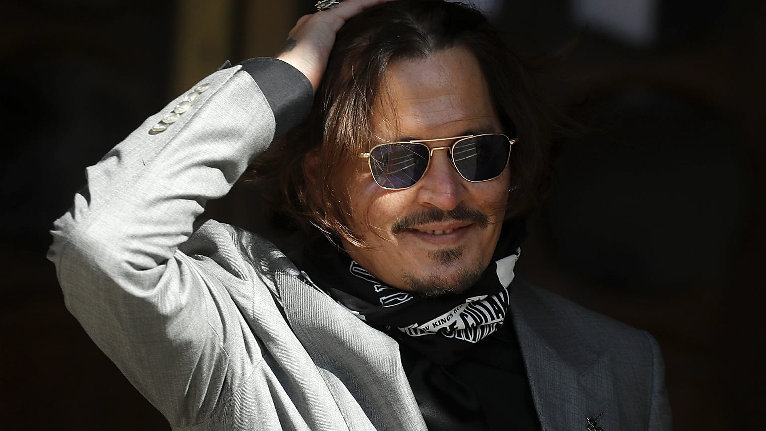 Joggal nevezte asszonyverőnek Johnny Deppet a brit Sun napilap