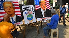 No Comment: In Mumbai entstehen Trump- und Biden-Gemälde 