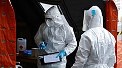 Covid-19-Alarm: Immer mehr Lockdowns und Proteste in Europa